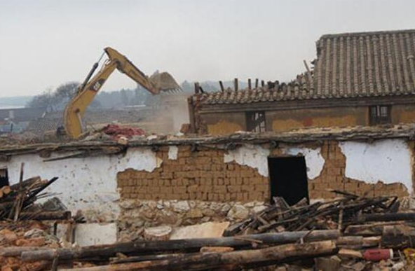 宅基地拆遷時,繼父是否能夠得到<a href=http://www.5m1q76o.cn/jingyun/casefwcq/ target=_blank class=infotextkey>拆遷安置</a>補償款?