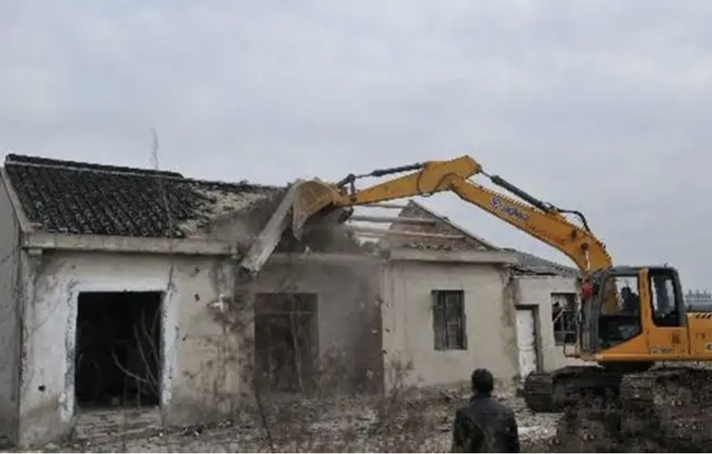 【京云<a href=http://www.5m1q76o.cn/team/ target=_blank class=infotextkey>拆遷律師</a>】房子即將被拆遷，信息公開卻不全面，法院判決依法作出答復。