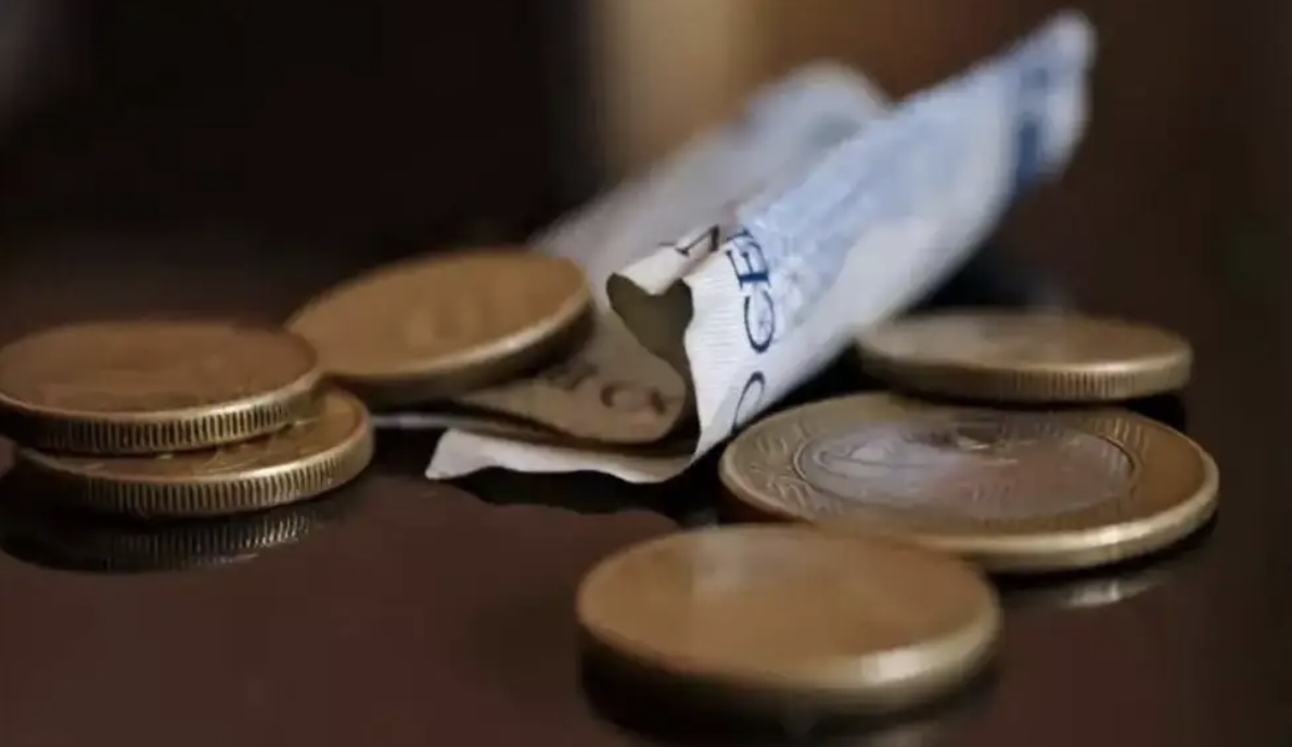 公司如何向法院申請破產(chǎn)清算？