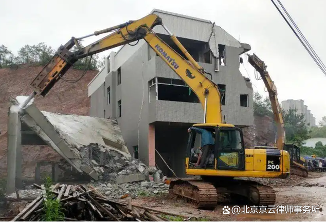 浙江省房屋拆遷案例：政府拆除違法建筑是否合法？當(dāng)事人又當(dāng)如何？