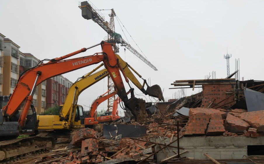 強制拆除違法建筑的條件？違章建筑主要包括哪些？