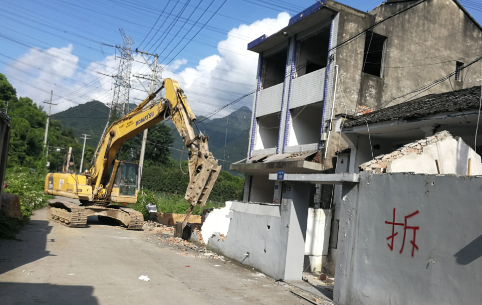 浙江省房屋拆遷案例：房屋認(rèn)定違建一審敗訴，張友伶律師介入二審勝訴！