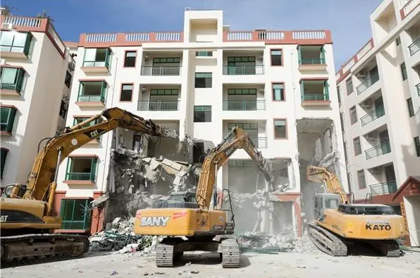 難道無證建筑就是違章建筑嗎？