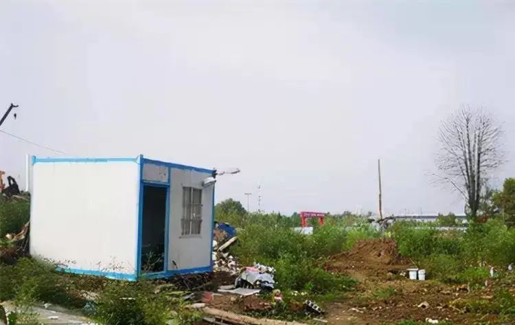 【以案釋法】2死2傷！武漢65歲男子因房子被強拆，持刀捅刺3男1女釀慘案，暴力強拆需要負什么刑事責(zé)任？