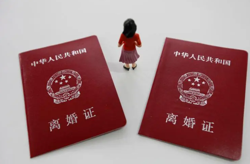 離婚時為多占房屋增益，丈夫稱還貸資金為其母親資助……
